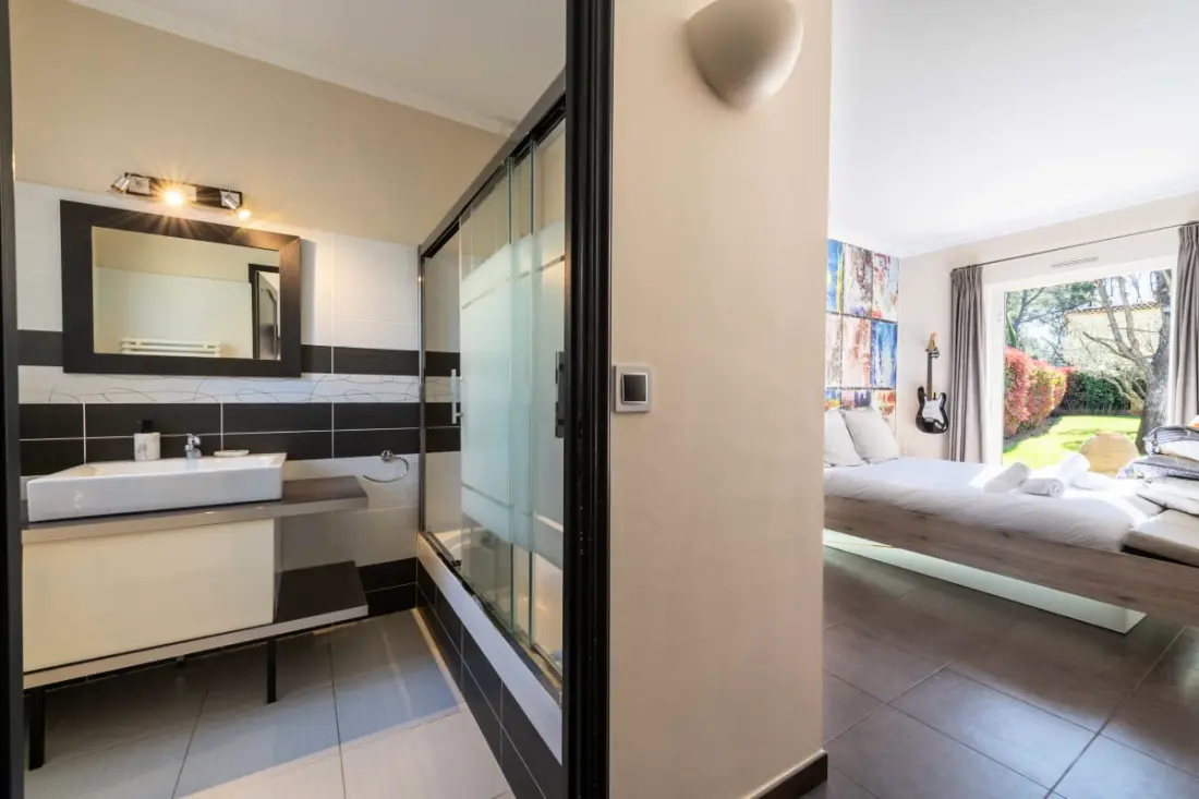 Résidence Villa 205m² Piscine Chauffée – Proche Cannes