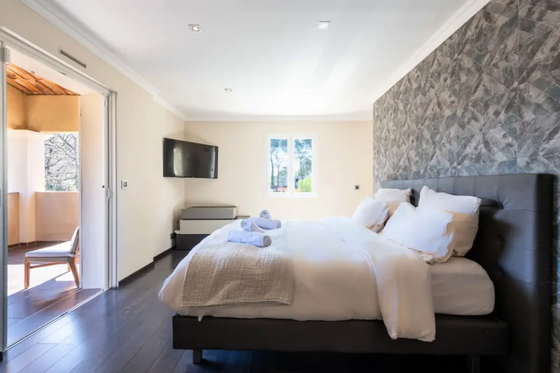 Résidence Villa 205m² Piscine Chauffée – Proche Cannes