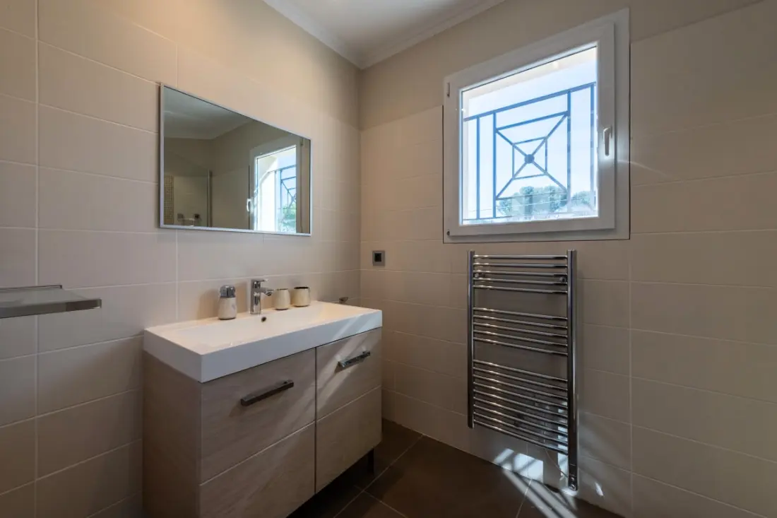 Résidence Villa 205m² Piscine Chauffée – Proche Cannes