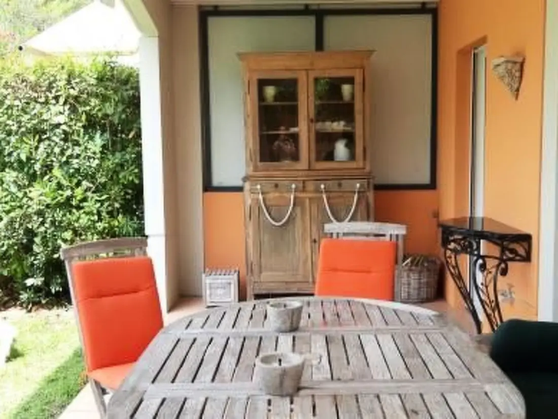 Résidence Moderne Wohnung in Mougins mit eigenem Garten