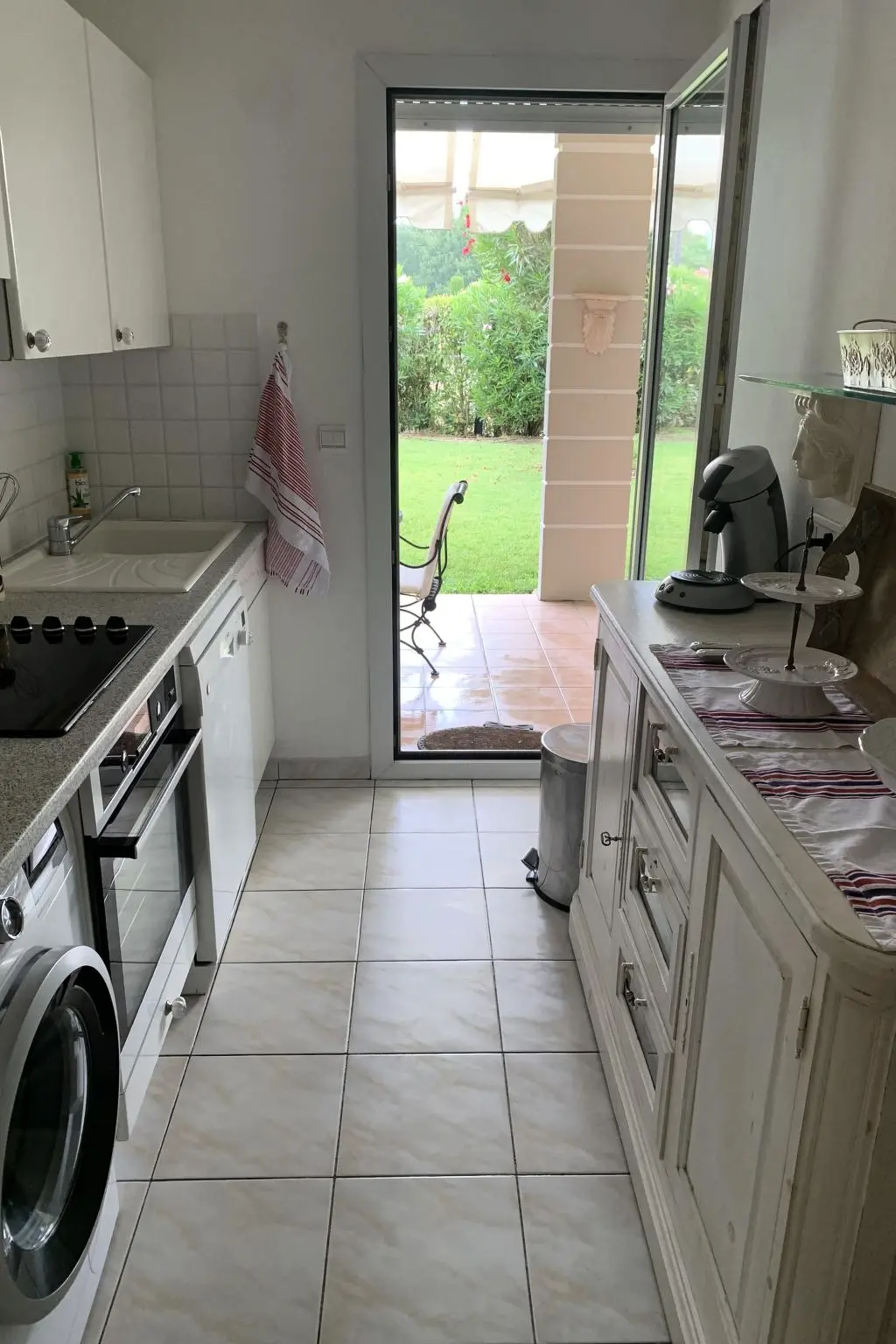 Résidence Wohnung in Mougins mit Gepflegtem Garten