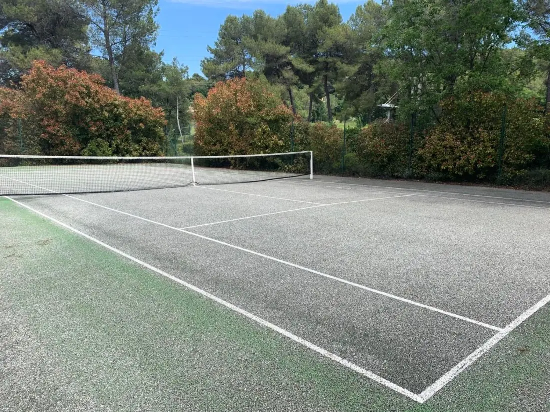 Résidence Wohnung in Mougins mit Gepflegtem Garten