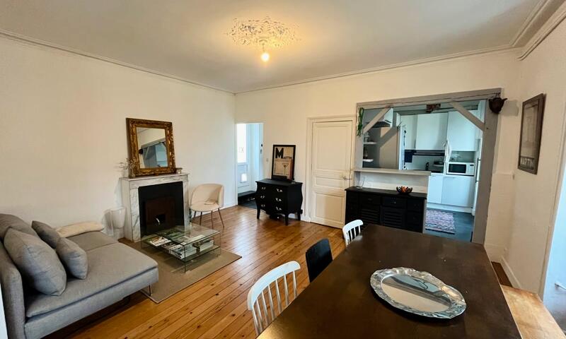 Appartement T2 Avec Terrasse à Nantes - - Nantes - 1