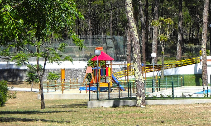 Camping Orbitur Valado - - Nazaré - 9