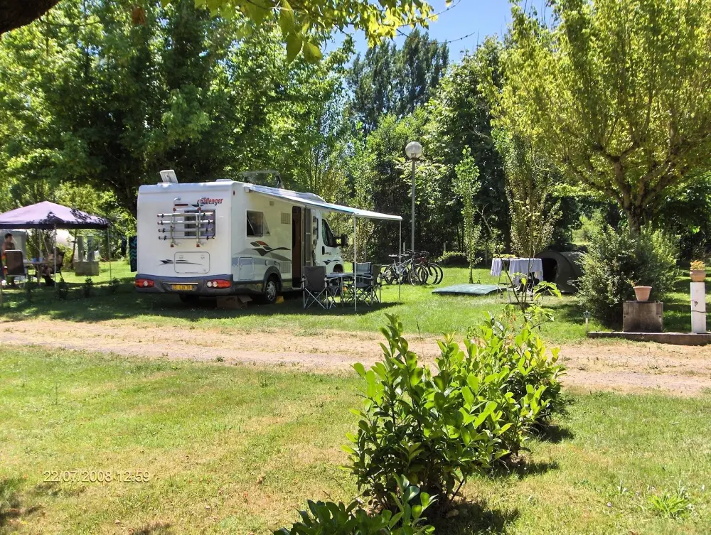 Camping Le Plein Air Neuvicois 3 étoiles★★★