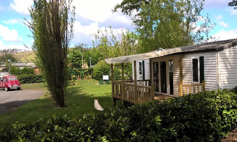 Camping Le Plein Air Neuvicois *** - - Neuvic sur l'Isle - 1