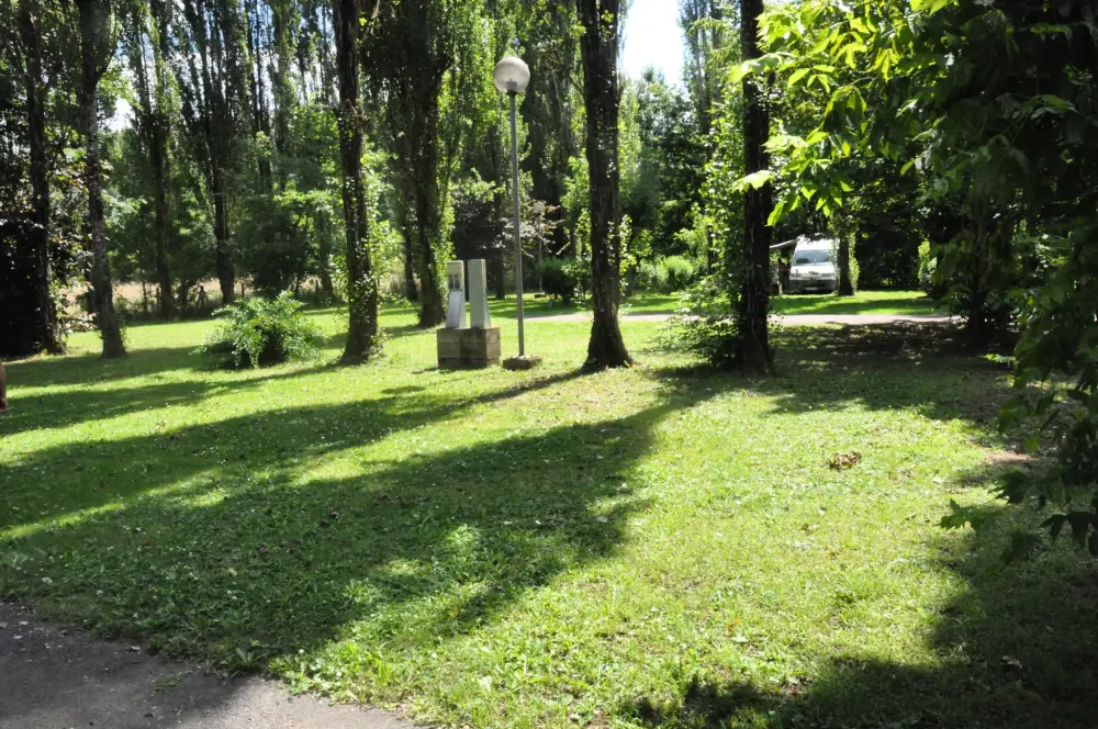 Camping Le Plein Air Neuvicois 3 étoiles★★★