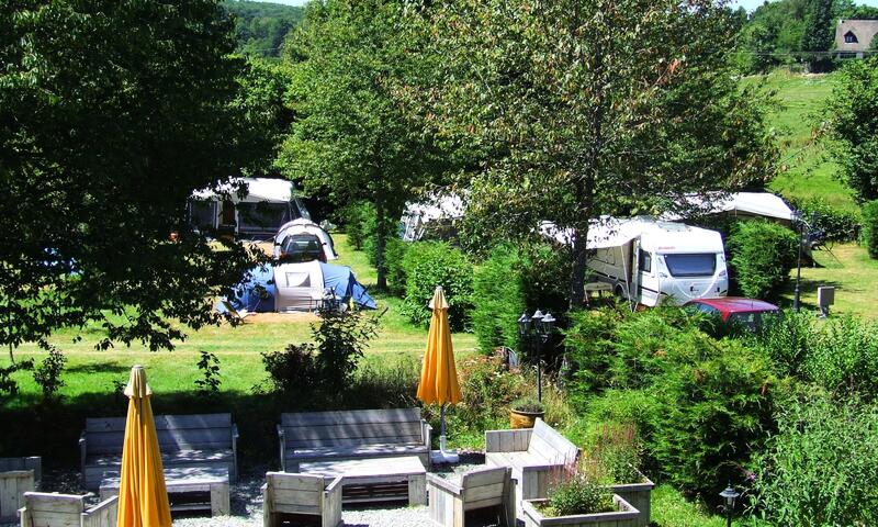Camping Le Soustran *** - Neuvic - 20