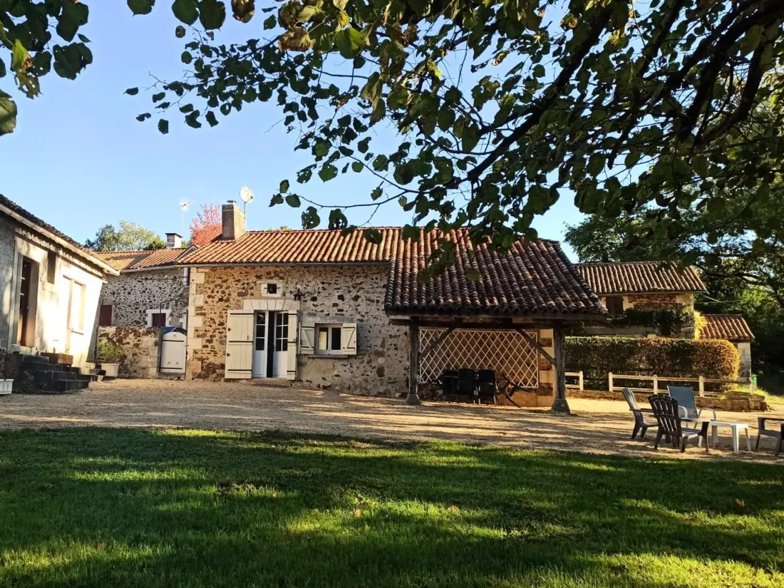 Maison de Vacances Milhac-de-Nontron 2