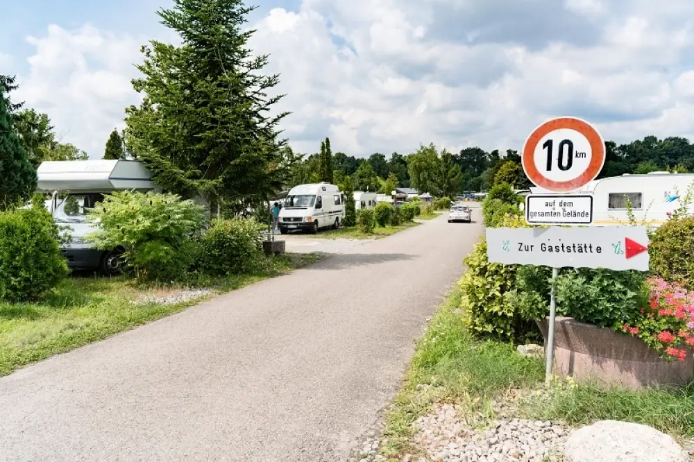 Camping am Hirschfeldsee - Sperrfechter Freizeitpark 3 étoiles★★★