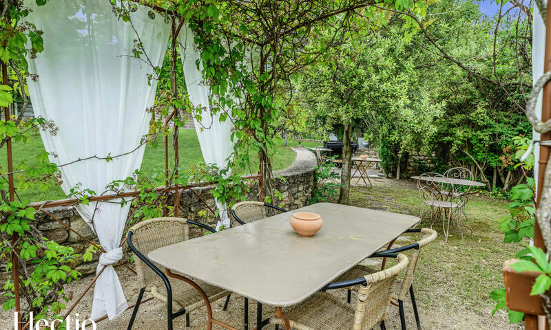 Loggia 9 Pin | Résidence Les Petitons - - Oppede - 28