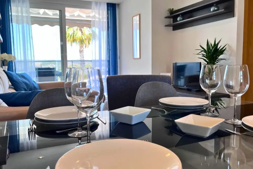 Appartement Moderne Avec Piscine, Terrasse Et Solarium équipé