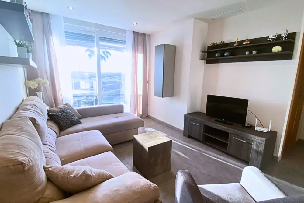 Appartement Moderne Avec Piscine, Terrasse Et Solarium équipé