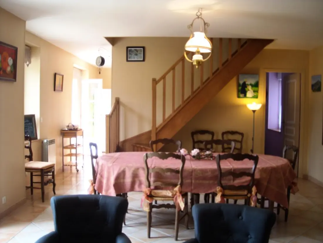 Gîte de France à Orval Sur Sienne  2