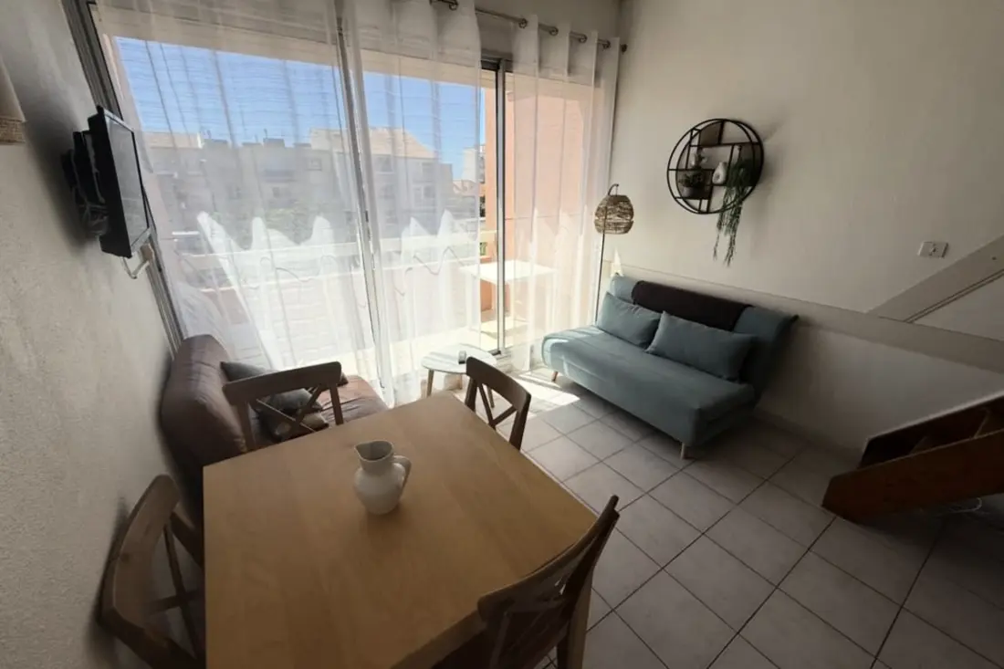 Studio Proche De La Plage Avec Balcon
