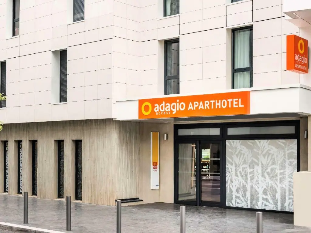 Aparthotel Adagio access Colombes La Défense 3 étoiles★★★