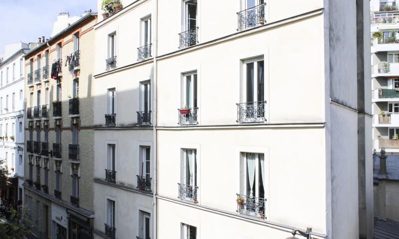 Beau Studio Pour Couple Avec Cour - - Paris - 17