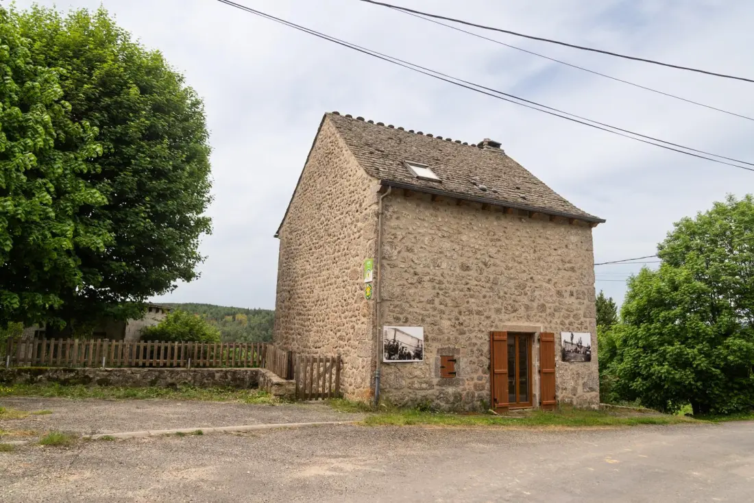 Gîte de France Gîtes de france 3 épis 6/7 pers à la chaze 3 épis