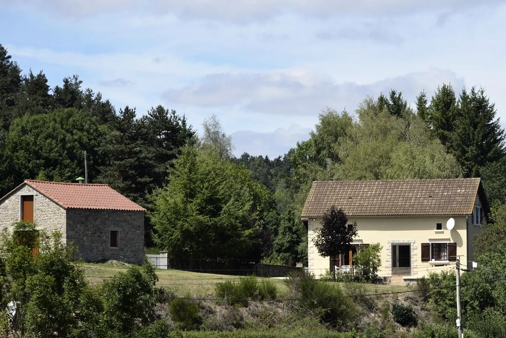 Gîte De France La Parrot En Margeride 2 Épis - - Pierrefiche - 1