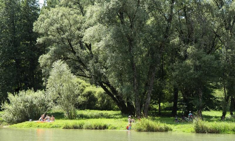 France - Jura - Pont de Poitte - Camping Les Pêcheurs 3*