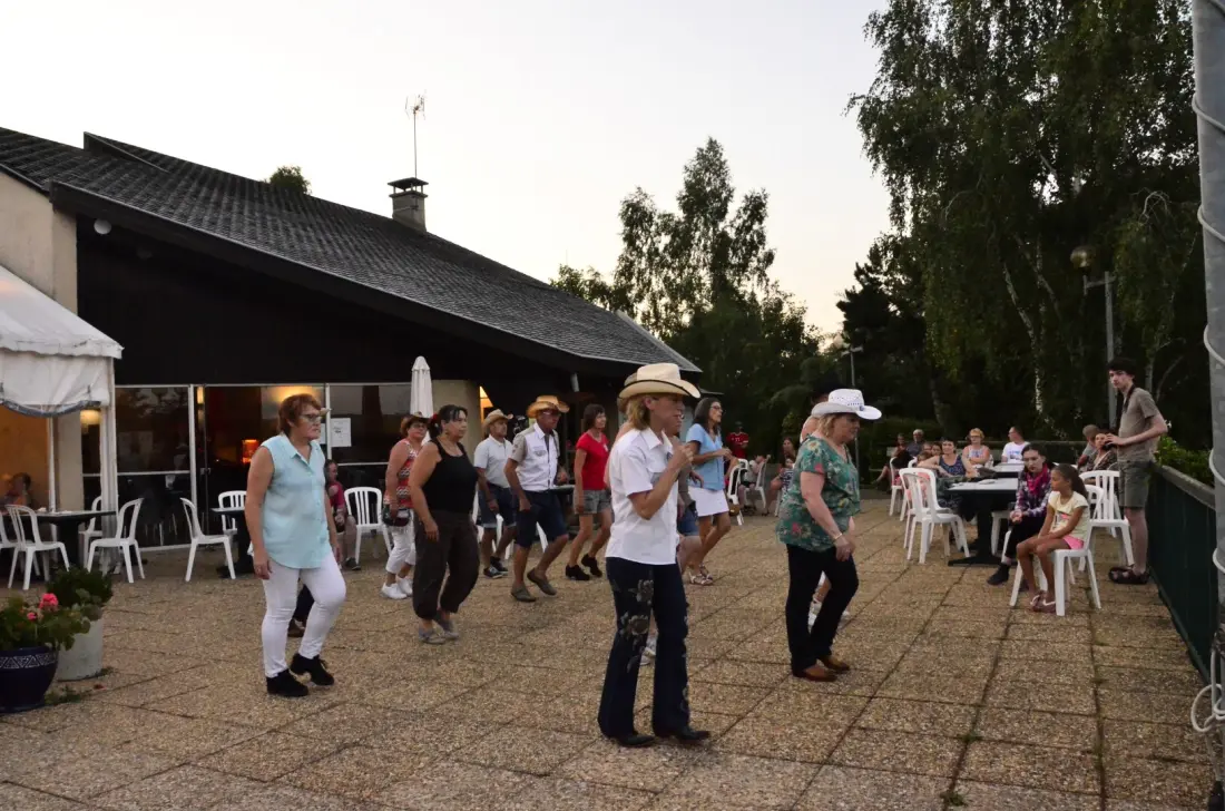 Camping Les Terrasses du Lac4 étoiles★★★★