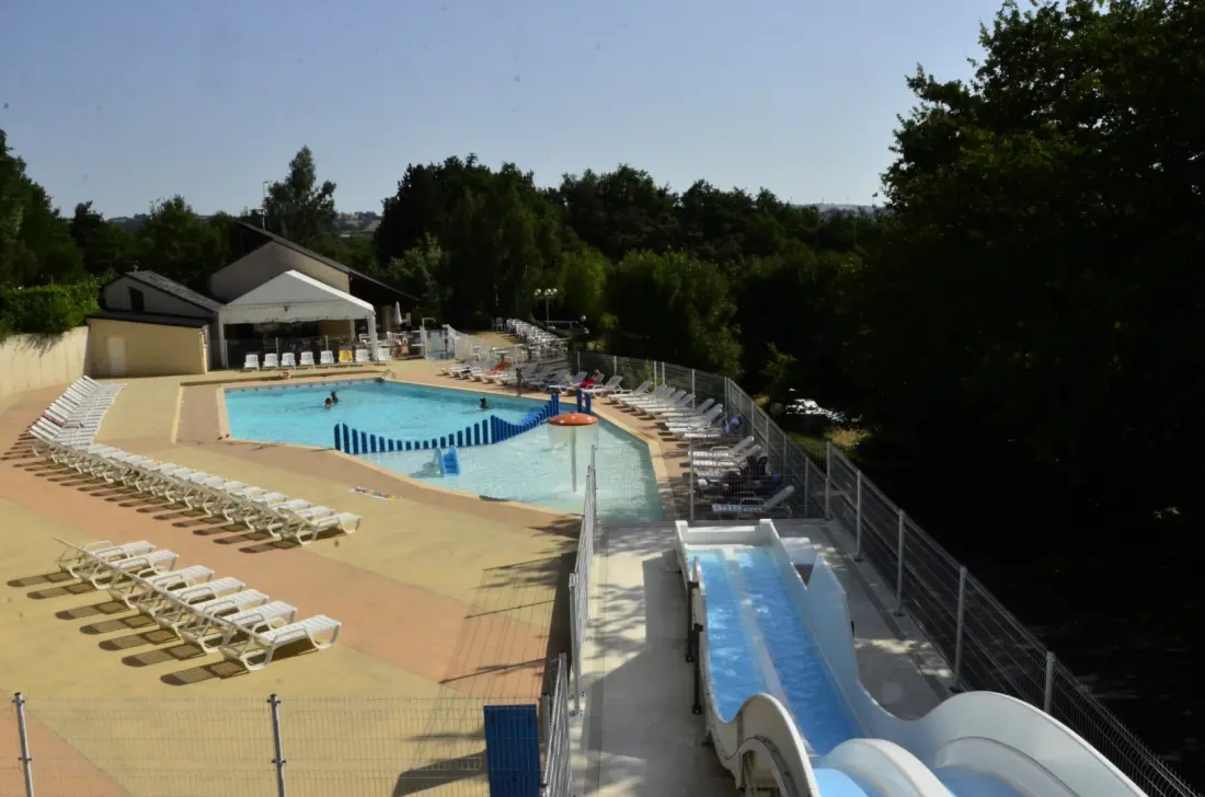 Camping Les Terrasses du Lac4 étoiles★★★★