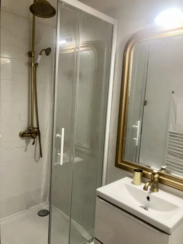 Appartement Avec Parking En Centre-ville