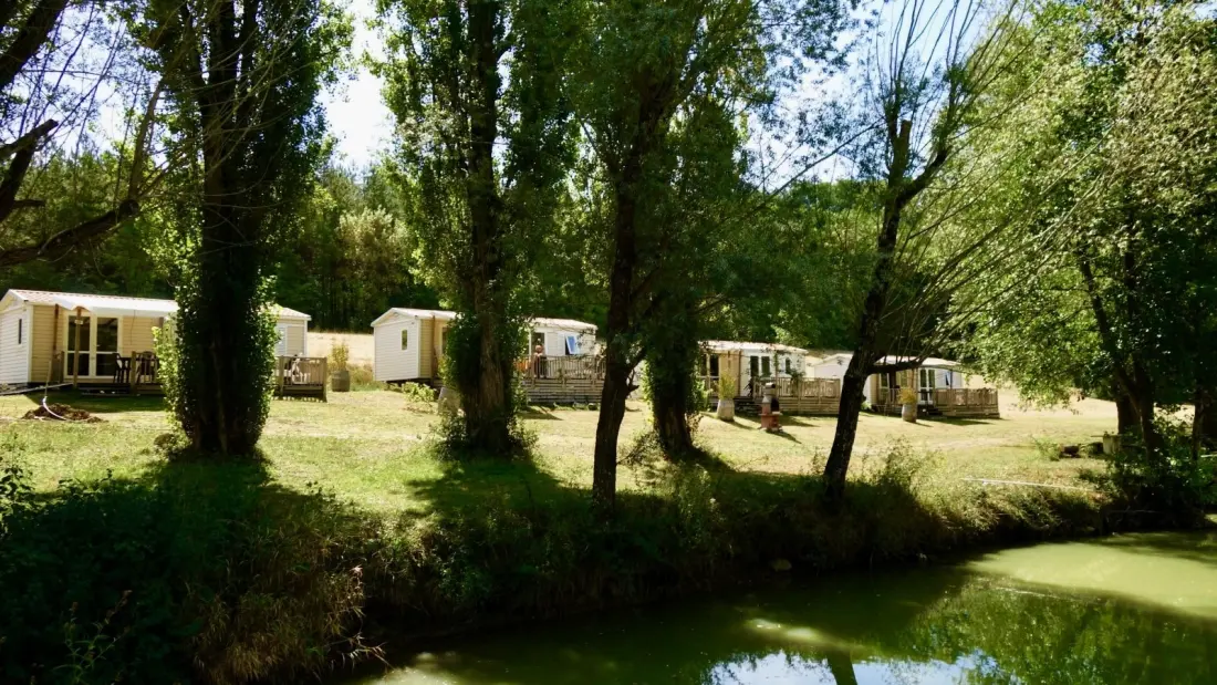 Domaine du Lac de Neguenou3 étoiles★★★