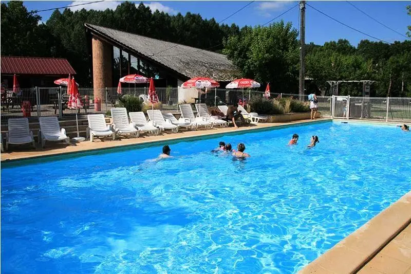 Domaine du Lac de Neguenou3 étoiles★★★