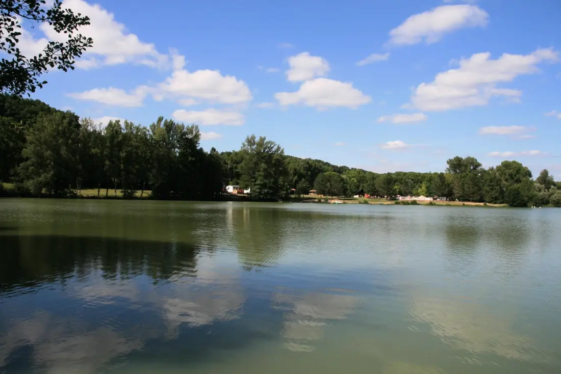 Domaine du Lac de Neguenou3 étoiles★★★
