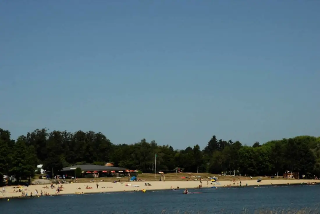 Flower Camping des Lacs 4 étoiles★★★★