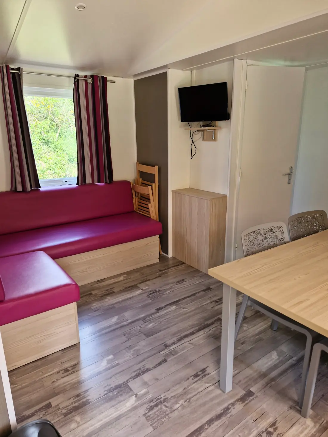 Flower Camping des Lacs 4 étoiles★★★★