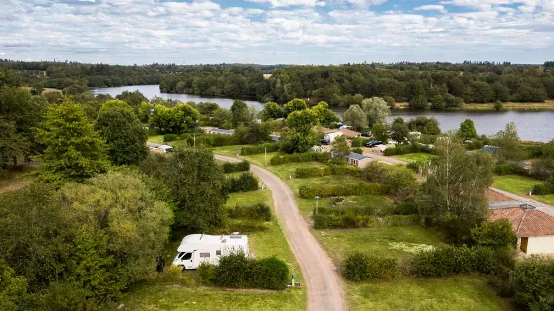 Flower Camping des Lacs 4 étoiles★★★★