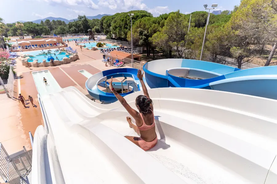 Camping Montana Parc Oasis Village - Coeur de l'Estérel 5 étoiles★★★★★