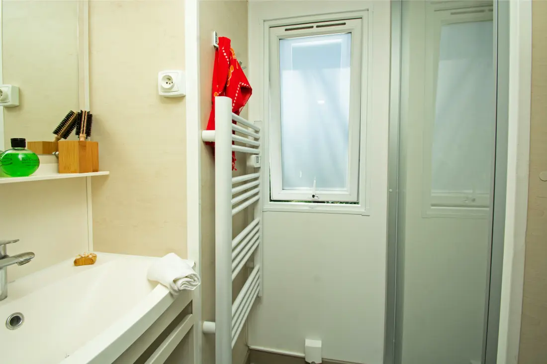 Camping Montana Parc Oasis Village - Coeur de l'Estérel 5 étoiles★★★★★