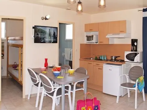Camping Montana Parc Oasis Village - Coeur de l'Estérel 5 étoiles★★★★★