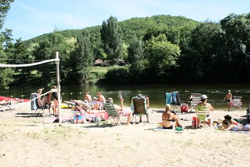 Village Camping LES VIGNES 3 étoiles★★★