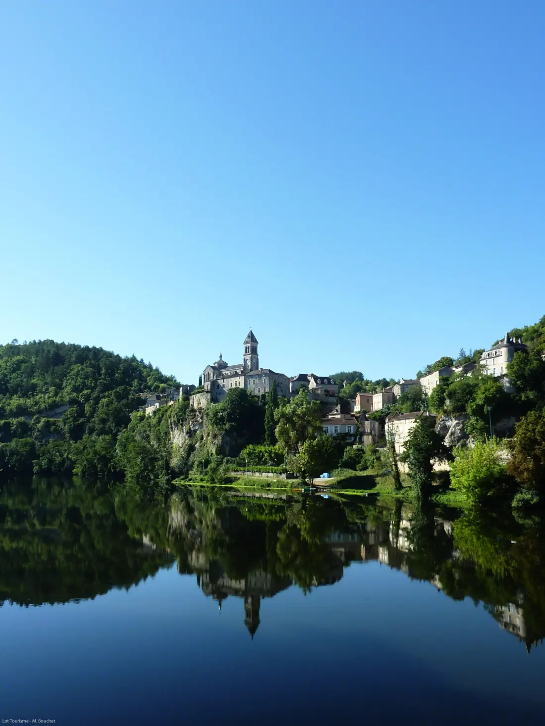 Village Camping LES VIGNES 3 étoiles★★★