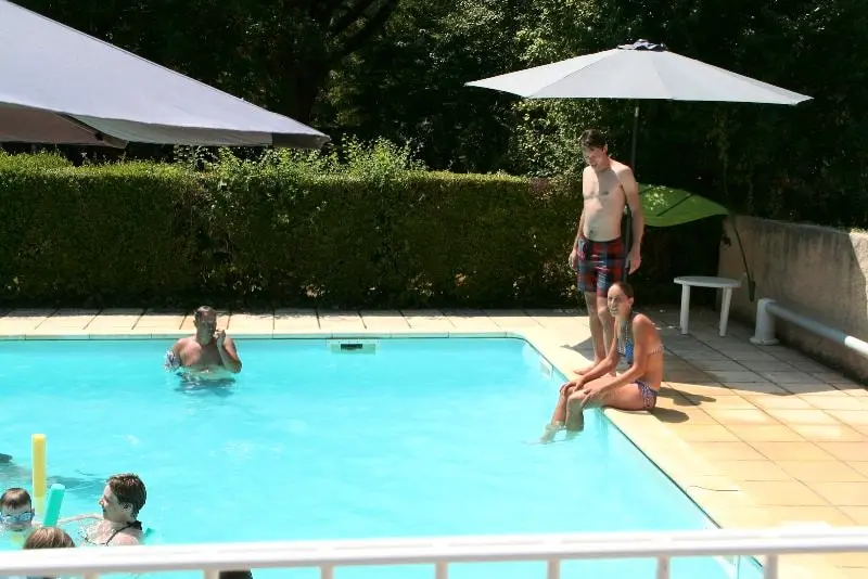 Village Camping LES VIGNES 3 étoiles★★★