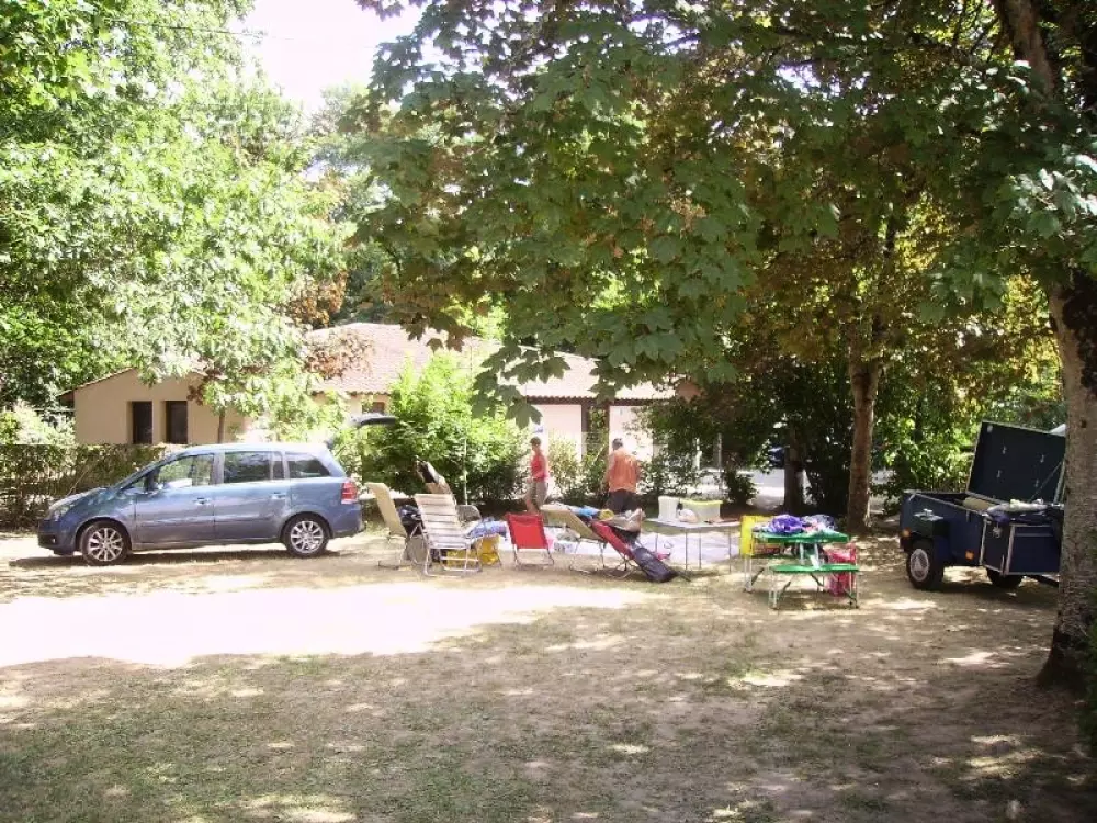 Village Camping LES VIGNES 3 étoiles★★★