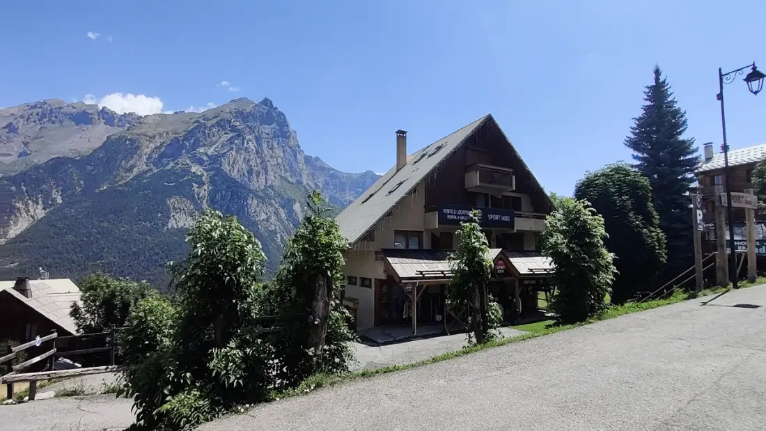 Le Chalet