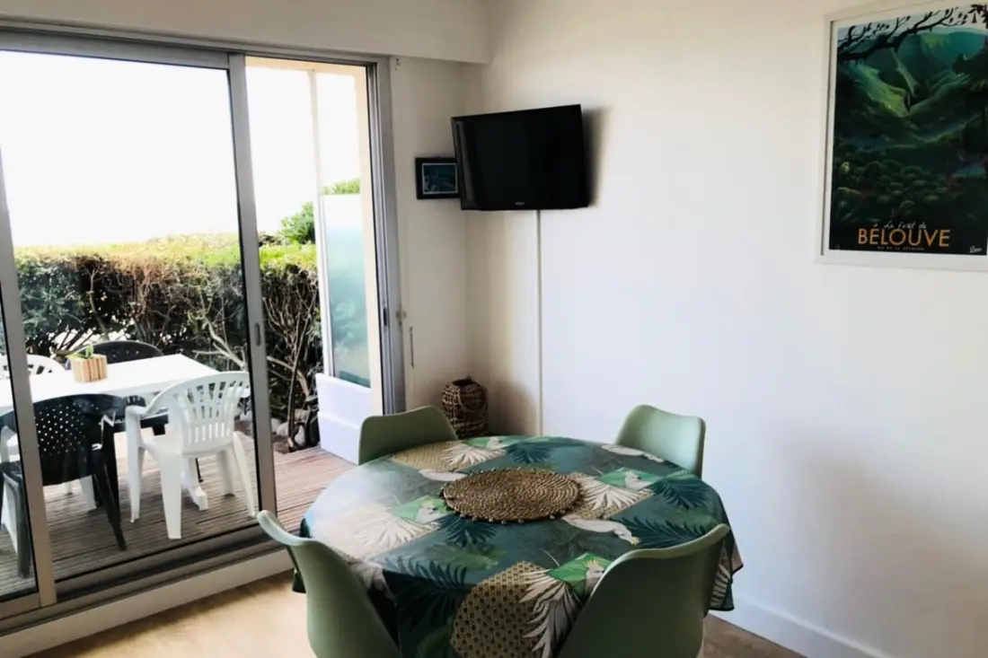 Appartement Vue Belle Iles  Et Le Chateau Turpault