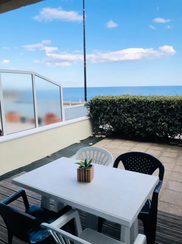 Appartement Vue Belle Iles  Et Le Chateau Turpault