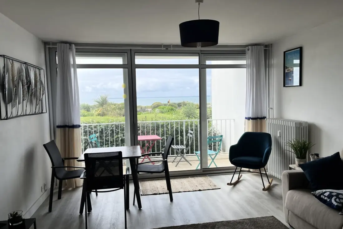 Studio Vue Sur Les 3 îles Prêt De La  Thalasso