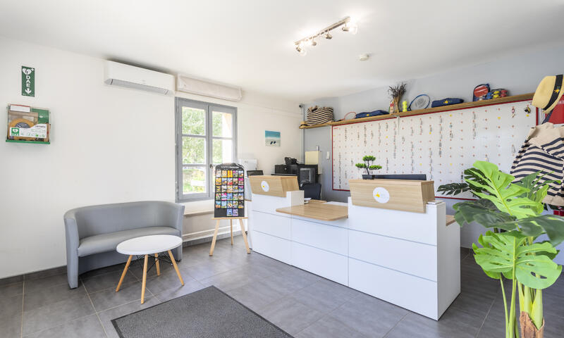 Alpha Camping Holding - Camping les Prés du Verdon *** - Quinson - 21