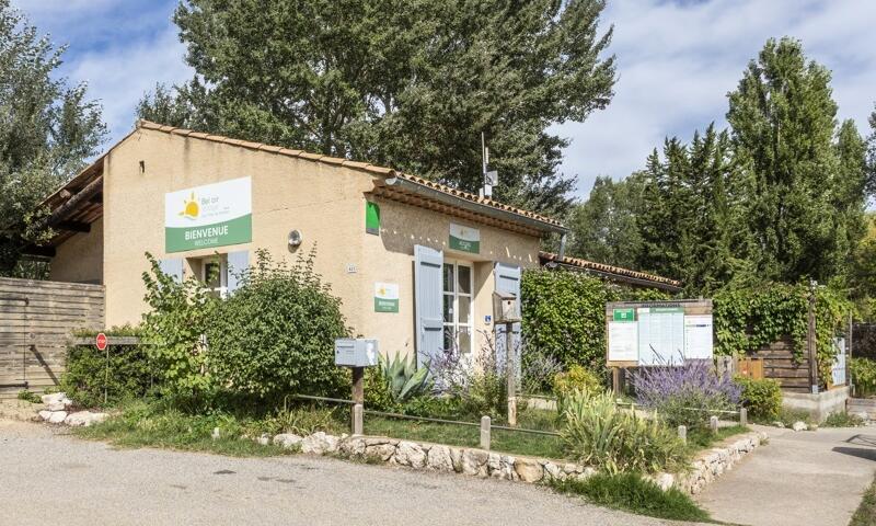 Alpha Camping Holding - Camping les Prés du Verdon *** - Quinson - 12