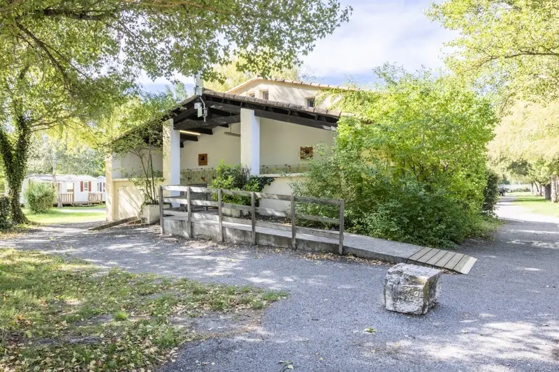 Alpha Camping Holding - Camping les Prés du Verdon 3 étoiles★★★