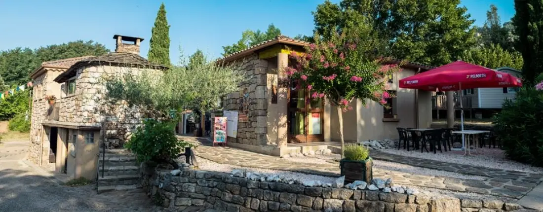Ushuaïa Villages - Camping Les Cruses 3 étoiles★★★