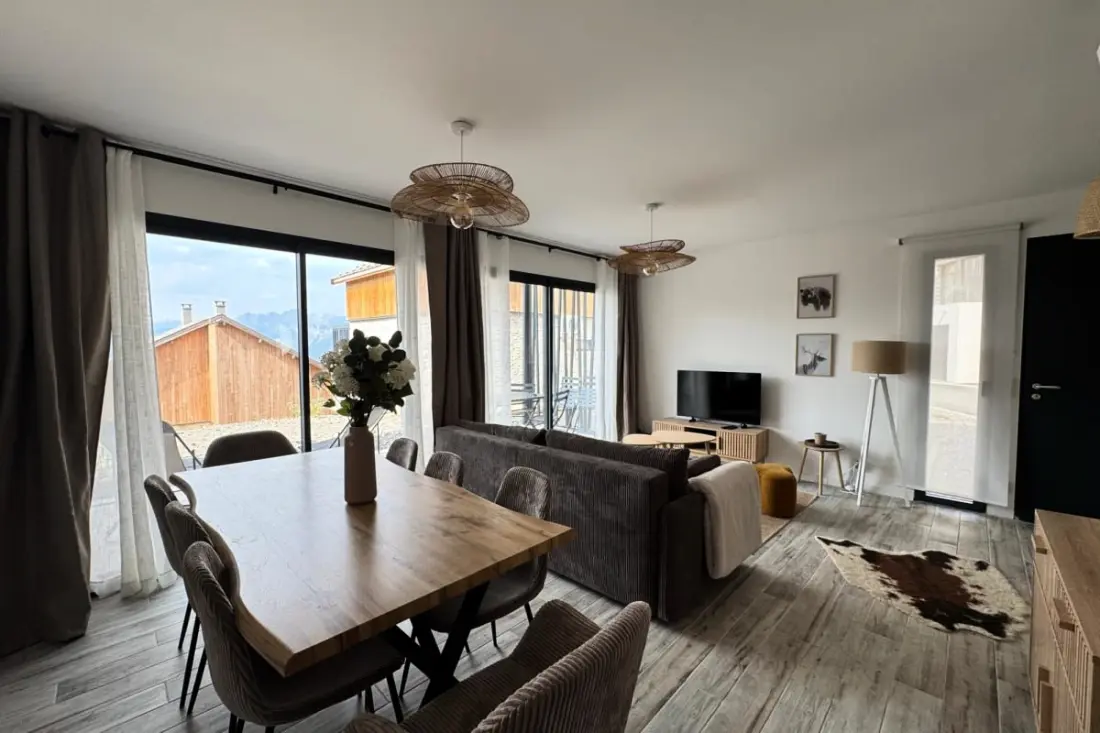 Chalet Altéa - 7 à 8 Pers - Neuf &amp; Cosy - 300 m Des Pistes