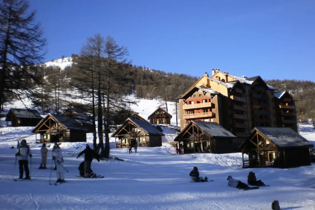 Deux Chalets Communicants Sur Les Pistes – 10 Pers – Risoul 1850